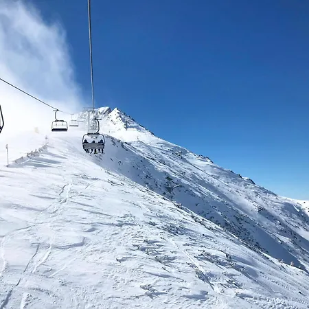Fresh With Mountain View, Close To Gondola Appartement *